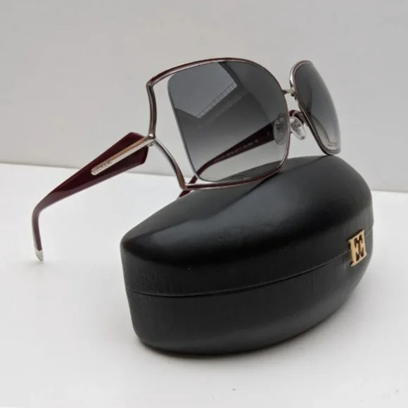 ESCADA | SES752 BURGUNDY OVERSIZE SUNGLASSES - Picture 1 of 10